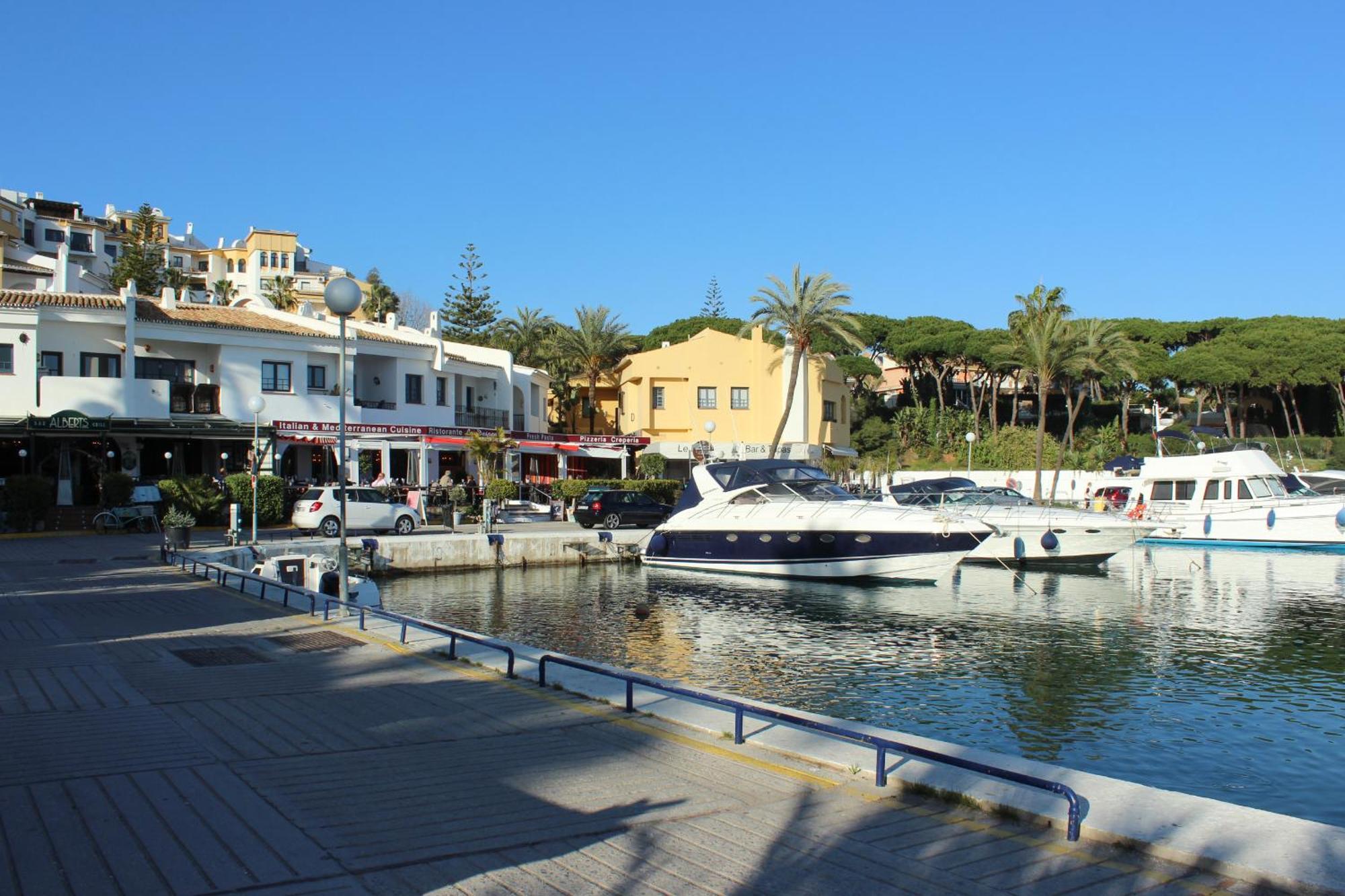Luxury Ground Floor Apt - 300 M To Cabopino Golf 马尔韦利亚 外观 照片