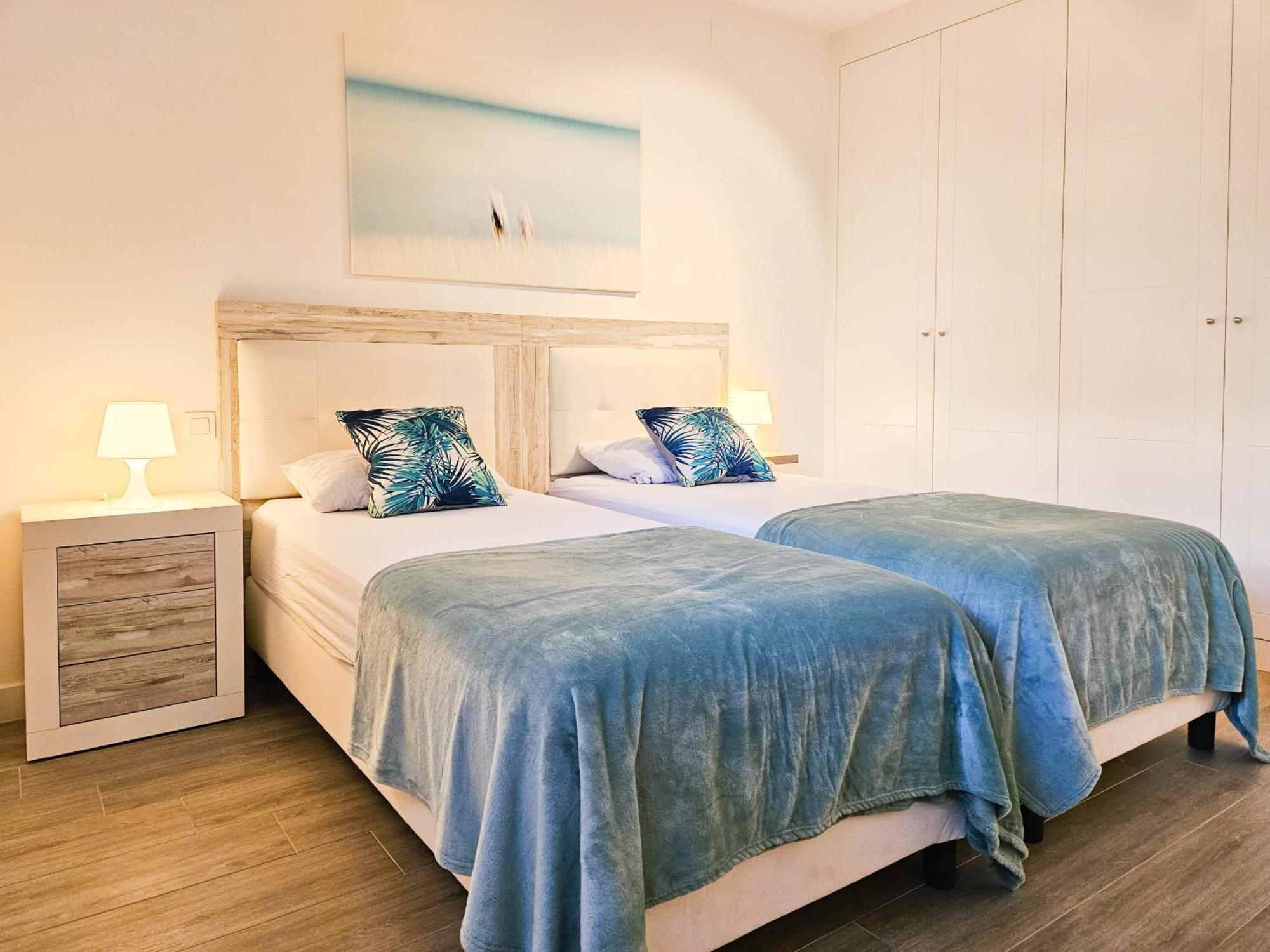 Luxury Ground Floor Apt - 300 M To Cabopino Golf 马尔韦利亚 外观 照片