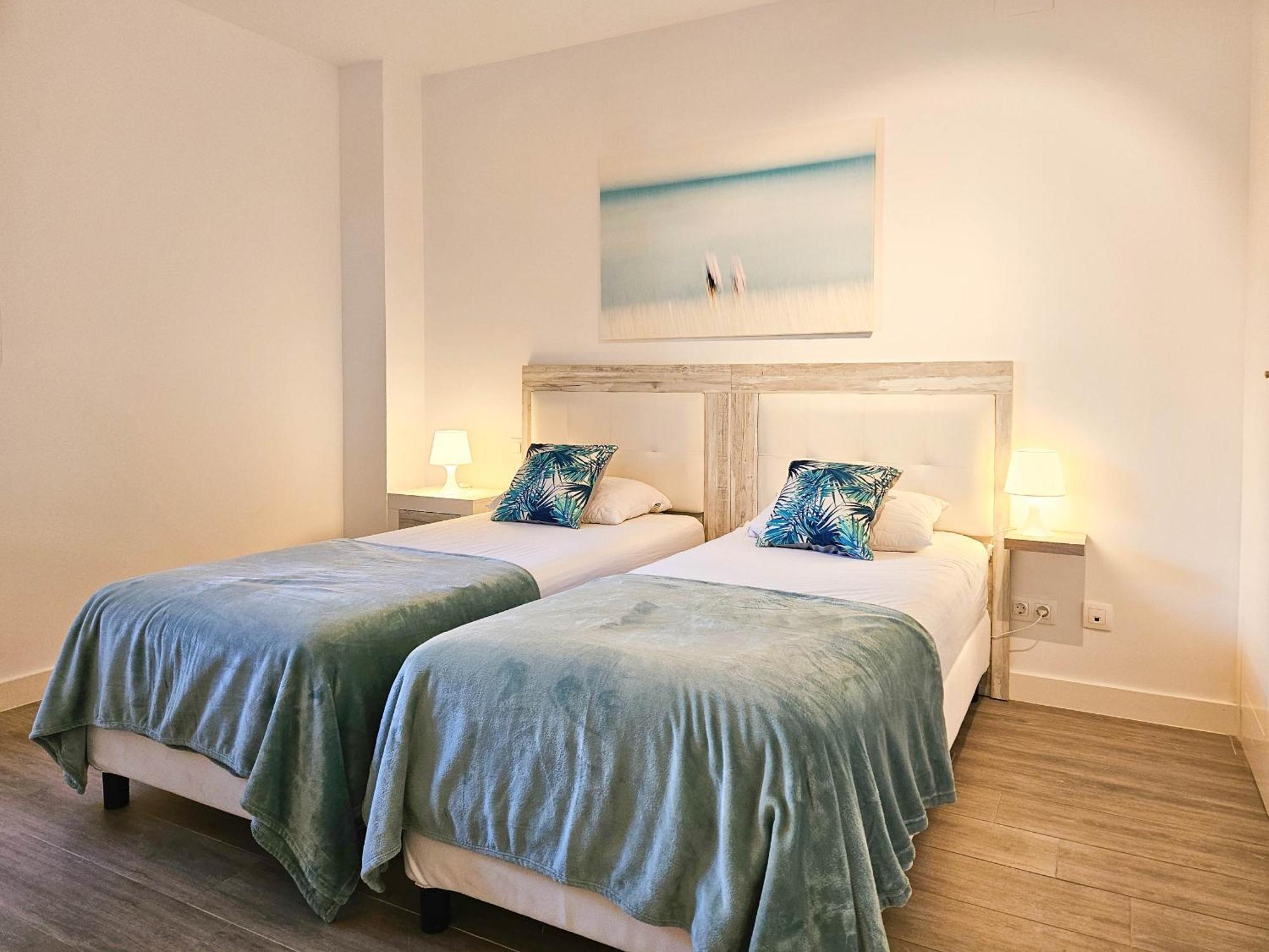Luxury Ground Floor Apt - 300 M To Cabopino Golf 马尔韦利亚 外观 照片