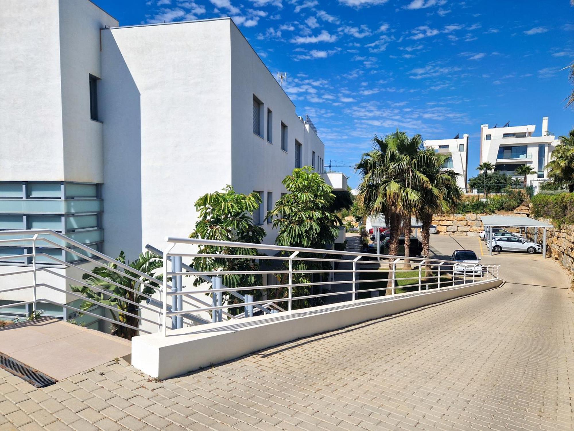 Luxury Ground Floor Apt - 300 M To Cabopino Golf 马尔韦利亚 外观 照片