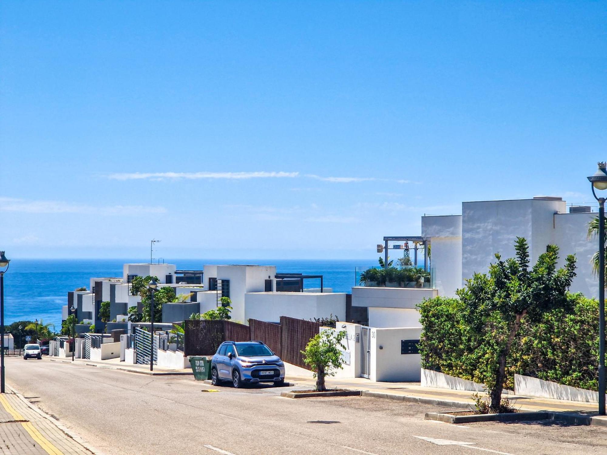 Luxury Ground Floor Apt - 300 M To Cabopino Golf 马尔韦利亚 外观 照片
